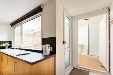 1 bed studio, Houndiscombe Road, Mutley, Plymouth, PL46HQ - Image 6
